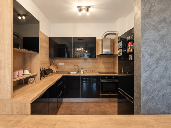 Jednosoban stan 51 m² + 2 garaže, Zagorič – Podgorica