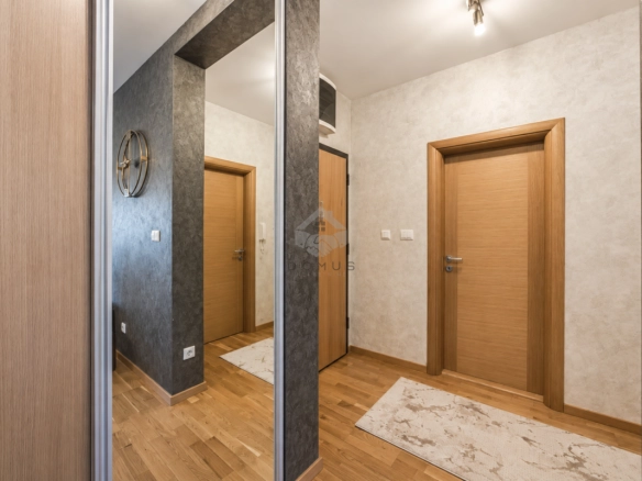 Jednosoban stan 51 m² + 2 garaže, Zagorič – Podgorica