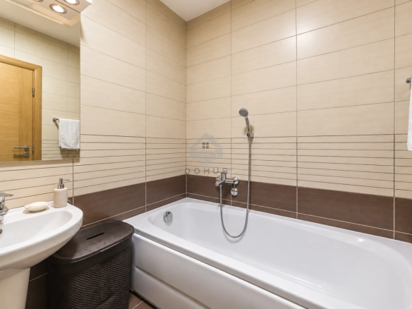 Jednosoban stan 51 m² + 2 garaže, Zagorič – Podgorica