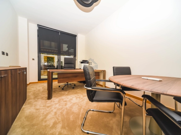 Luksuzno opremljena kancelarija 103m² + 2 garaže – Atlas Capital – Podgorica