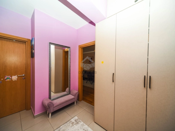 Dvosoban stan 68 m² + garaža, Stari Aerodrom – Podgorica
