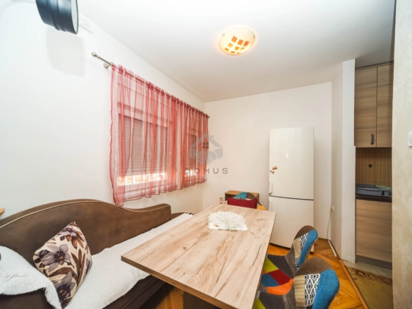 Dvosoban namješten stan 76 m², Stari Aerodrom – Podgorica