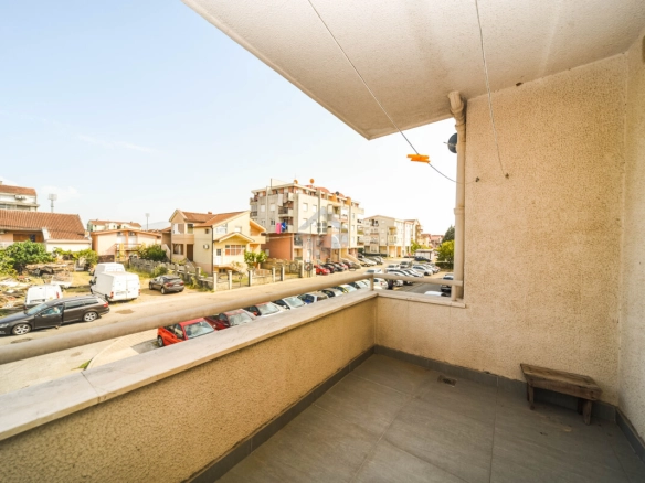 Dvosoban namješten stan 76 m², Stari Aerodrom – Podgorica