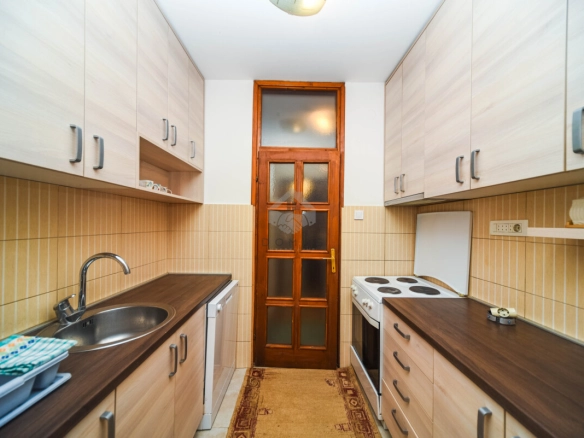 Dvosoban namješten stan 76 m², Stari Aerodrom – Podgorica