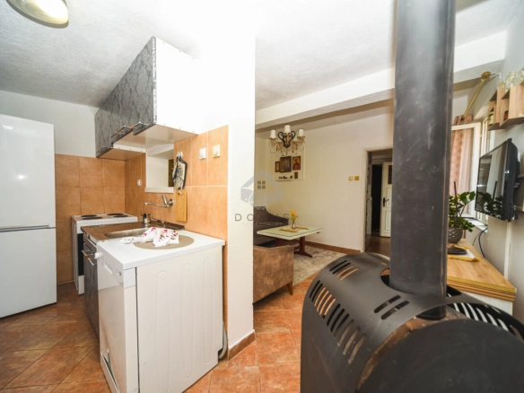 Jednosobna kuća 50 m² na placu 80 m², Drač – Podgorica