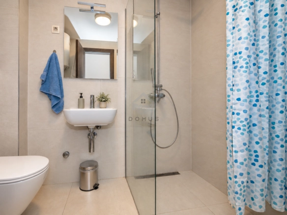 Jednosoban stan 45 m² + parking, Ljubović – Podgorica