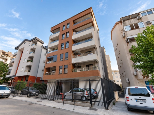 Jednosoban stan 45 m² + parking, Ljubović – Podgorica