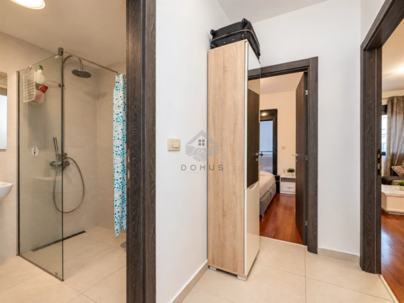 Jednosoban stan 45 m² + parking, Ljubović – Podgorica