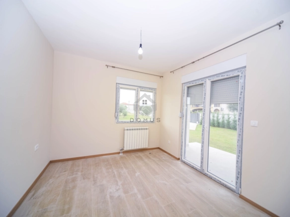 Nova kuća 90 m² na placu 1.000 m², Gornja Gorica – Podgorica
