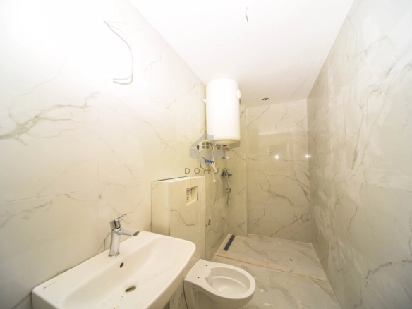 Nova garsonjera 27 m² + parking, Zabjelo – Podgorica