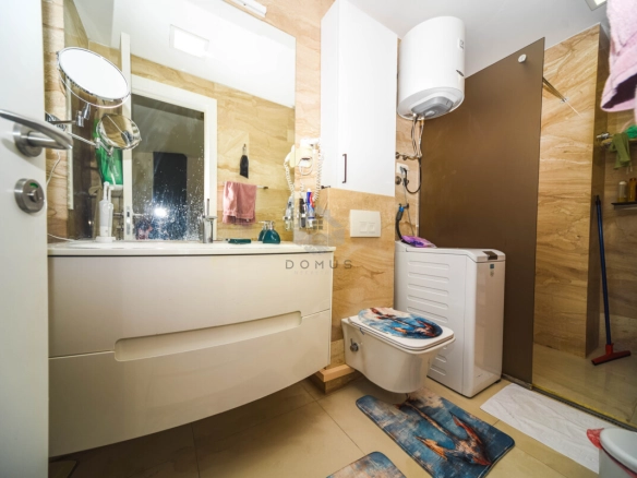 Jednosoban namješten stan 63 m², Tre Canne – Budva