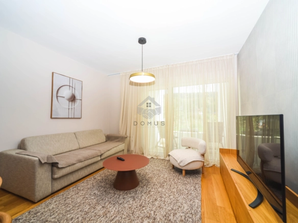 Jednosoban stan 46 m² + parking
