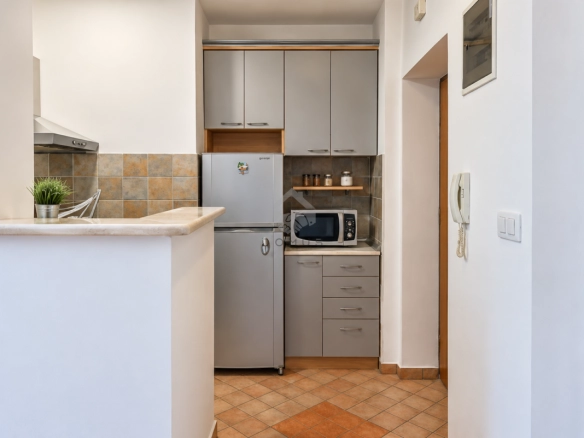 Dvosoban namješten stan 55 m², Centar – Podgorica