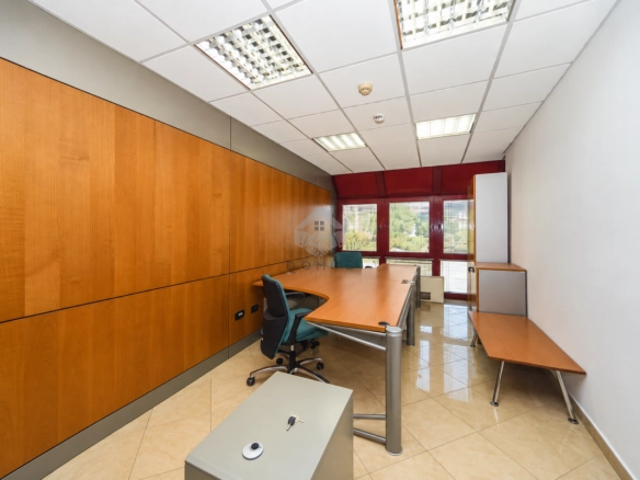 Poslovni prostor 414 m², Preko Morače – Podgorica