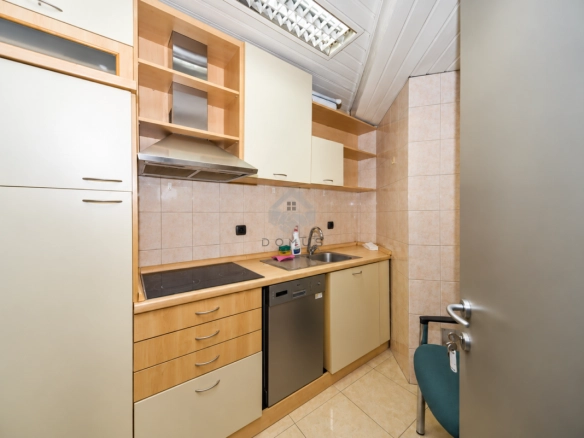 Poslovni prostor 414 m², Preko Morače – Podgorica
