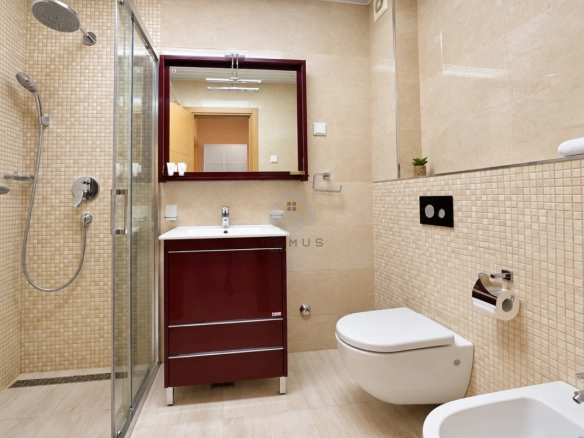 Jednosoban namješten stan 50 m², Pržno – Budva
