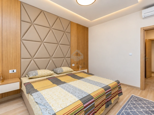 Dvosoban namješten stan 100 m², Pržno – Budva