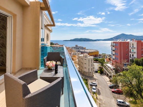 Dvosoban namješten stan 100 m², Pržno – Budva