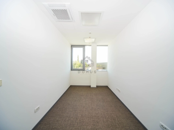 Kancelarijski prostor i magacin 600 m², Donja Gorica – Podgorica