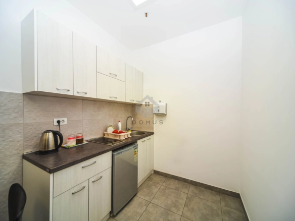 Kancelarijski prostor i magacin 600 m², Donja Gorica – Podgorica