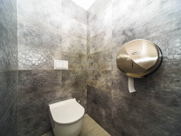 Kancelarijski prostor i magacin 600 m², Donja Gorica – Podgorica