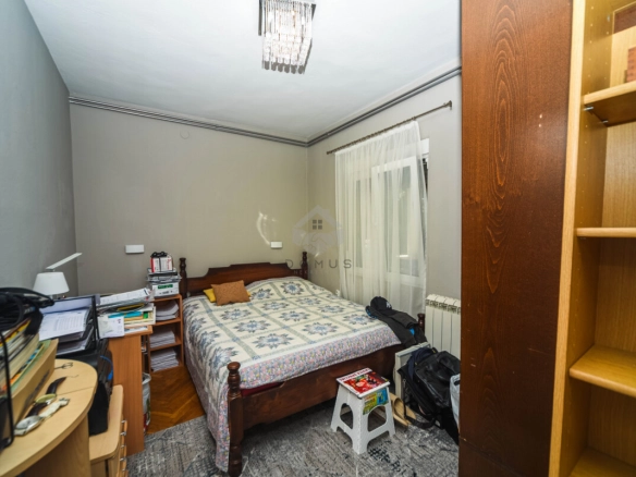 Trosoban stan namješten stan 120 m² + parking, Vranići – Podgorica