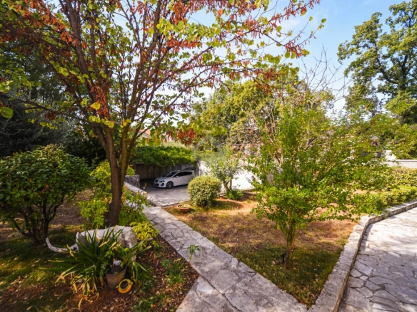 Trosoban stan namješten stan 120 m² + parking, Vranići – Podgorica
