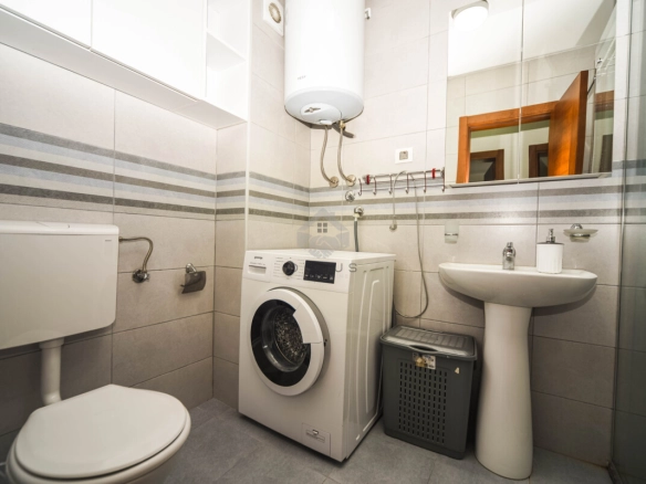 Dvosoban namješten stan 70 m², Tuški Put – Podgorica