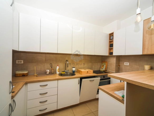 Dvosoban namješten stan 68 m², City Kej – Podgorica