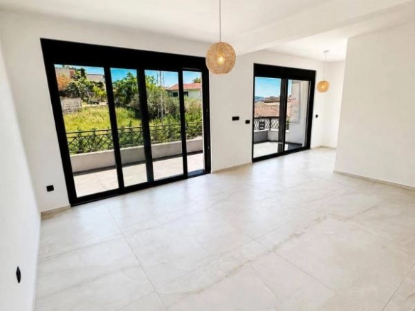 Izdavanje: Kuća 360 m² – Bjeliši, Bar — fotografija 12