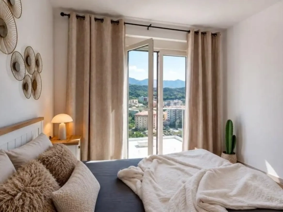 Dvosoban stan 76 m² sa panoramskim pogledom na more – Bečići, Budva