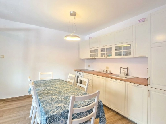 Dvosoban stan 66 m² – Pržno, Budva — fotografija 21