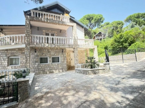 Kuća 340 m² sa bazenom i pogledom na more – Ratac, Bar