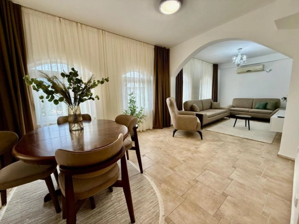 Kuća 340 m² sa bazenom i pogledom na more – Ratac, Bar
