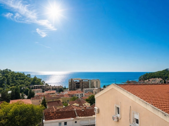 Dvosoban stan 54 m² – Petrovac, Budva — fotografija 2
