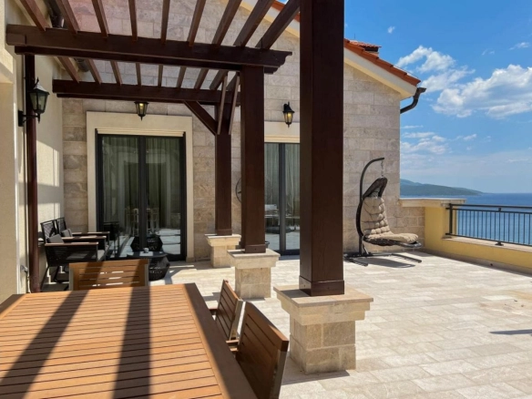 Trosoban stan 290 m² – Tivat — fotografija 2