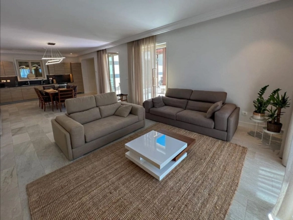 Trosoban stan 290 m² – Tivat — fotografija 5