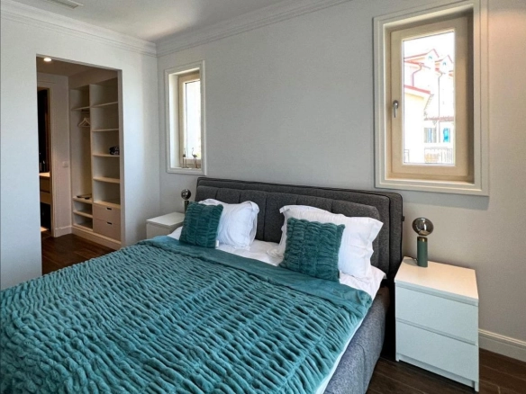 Trosoban stan 290 m² – Tivat — fotografija 7