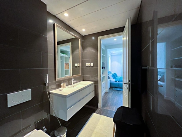 Trosoban stan 290 m² – Tivat — fotografija 8