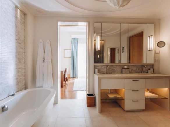 Trosoban stan 381 m² – Seljanovo, Tivat — fotografija 18