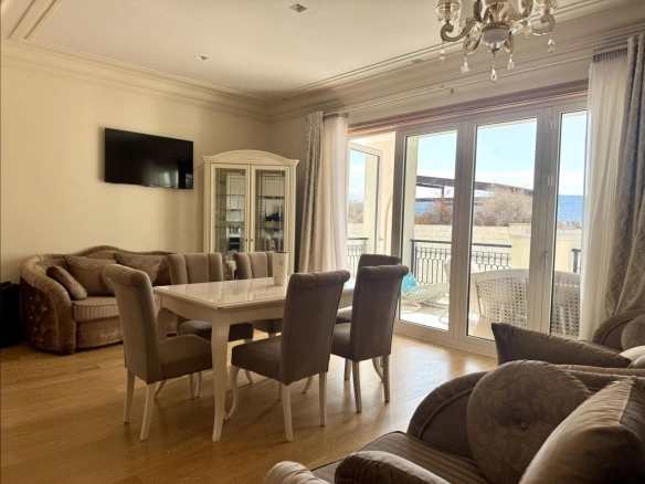 Dvosoban stan 115 m² – Tivat — fotografija 2