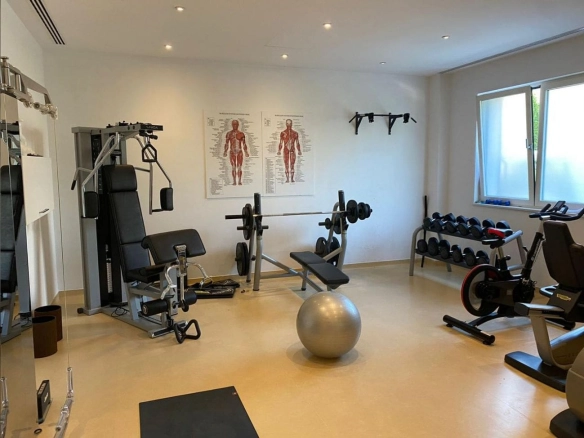 Trosoban stan 223 m² – Tivat — fotografija 7