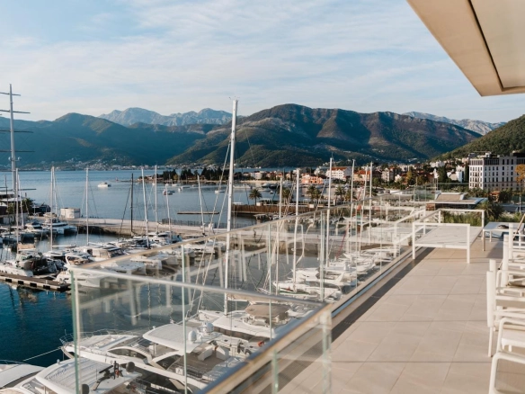 Trosoban stan 497 m² – Seljanovo, Tivat — fotografija 4