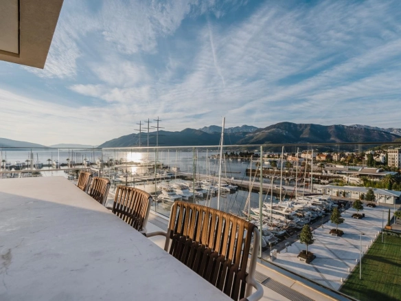 Trosoban stan 497 m² – Seljanovo, Tivat — fotografija 5