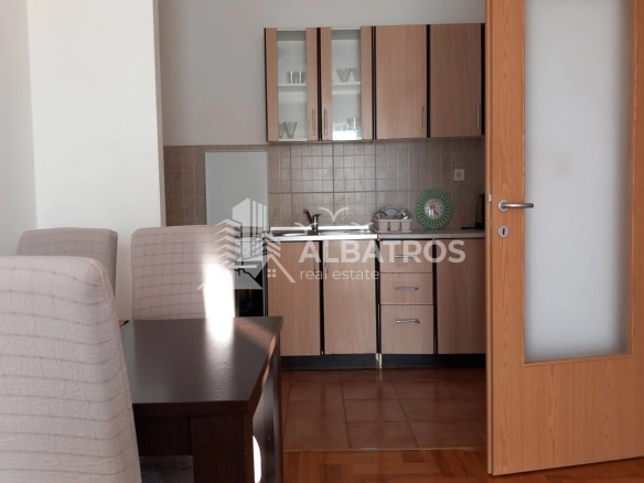 Izdavanje: Jednosoban stan 50 m² – Makedonsko naselje, Bar — fotografija 3