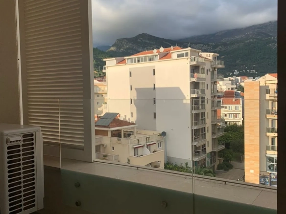 Jednosoban stan u centru Budve — fotografija 7