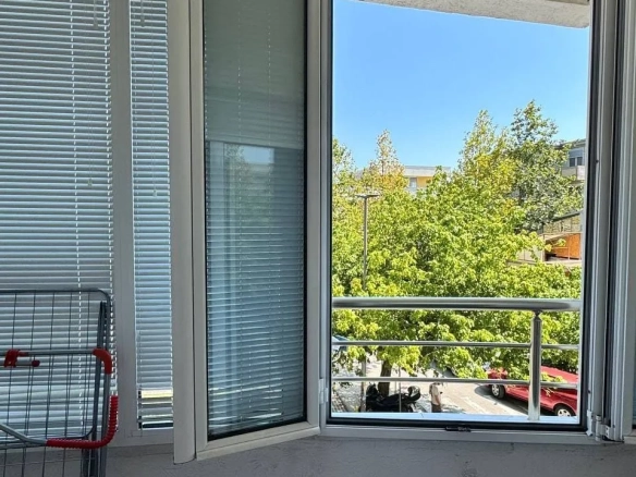 Jednosoban stan sa zastakljenom terasom u Rozinu, Budva — fotografija 4