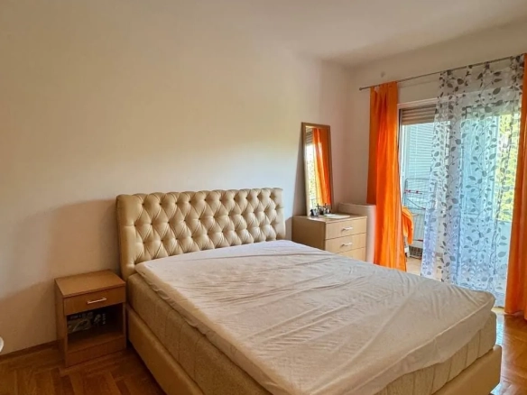Jednosoban stan sa zastakljenom terasom u Rozinu, Budva — fotografija 6