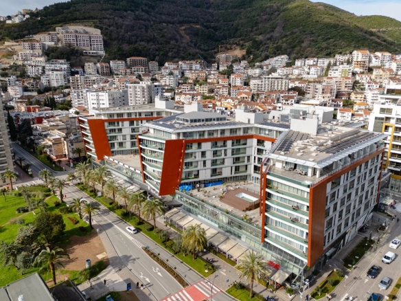 Dvosoban stan u TQ Plazi, Budva — fotografija 13