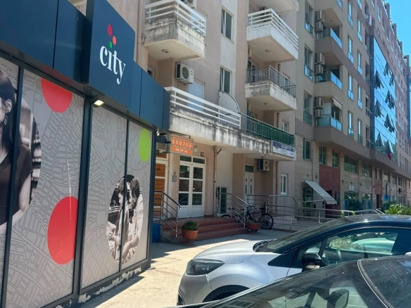 Jednosoban stan sa garažom u Rozinu, Budva — fotografija 8